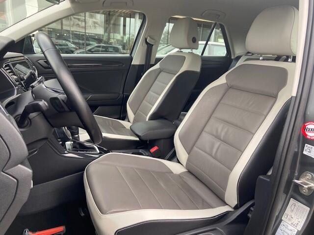 Volkswagen T-Roc 1.5 TSI Sport / Lederen interieur / Clima / Navi / Camera