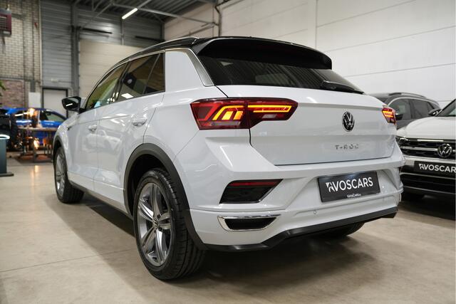 Volkswagen T-Roc 1.5 TSI 3x R-Line DSG * Pano - Virtual - Trekhaak - Camera - ACC - App *