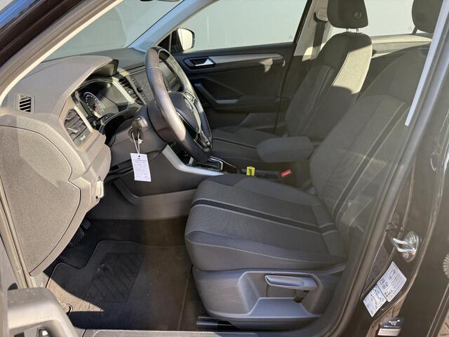 Volkswagen T-Roc 1.5 TSI Sport Business R / Trekhaak / 1500KG Trekgewicht / Adaptive Cruise / Stoel+Stuur Verwarming / Elektrische Achterklep / Apple Carplay&Android Auto /