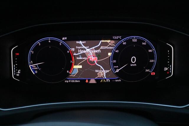 Volkswagen T-Roc 1.5 TSI Sport Xenon Keyless Virtual cockpit Camera Navi T-haak Bj:2018