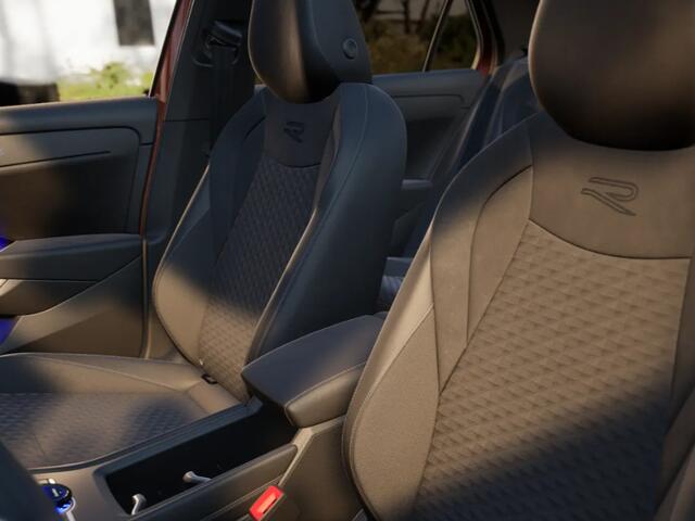 Volkswagen T-Roc R-Line First Edition 1.5 eTSI 150 PK 7 versn. DSG · Assistance Pakket · Multimedia Pakket · Panoramaschuif-kanteldak ·