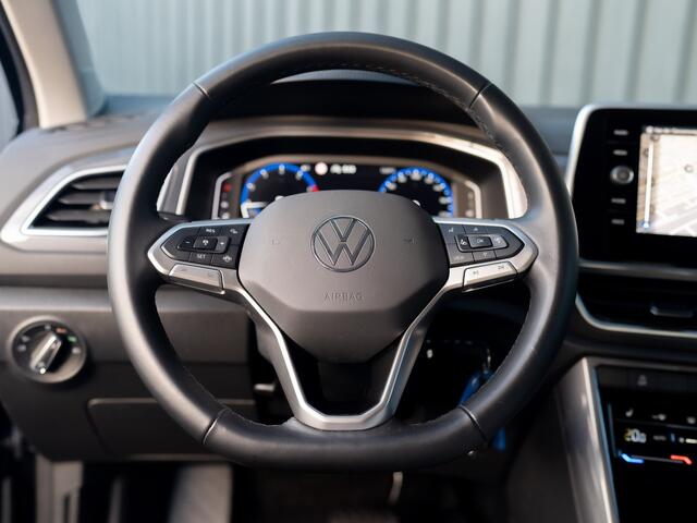 Volkswagen T-Roc 1.5 TSI 150Pk DSG Style | Trekhaak afnb. | IQ Light | Allseason banden | Prijs Rijklaar!!