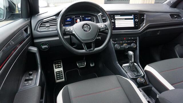 Volkswagen T-Roc 2.0 TSI 190pk DSG 4Motion Sport Pano.Dak 19inch Suzuka Afn-Trekhaak Beats Virtual Cockpit LED *Complete T-Roc* 83850km!