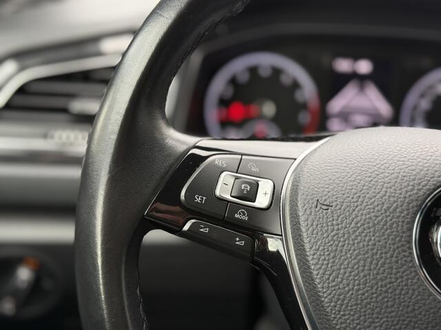 Volkswagen T-Roc 1.5 TSI Sport | ACC | Led Koplampen | Navigatie | Stoelverwarming | LM Velgen | RIJKLAAPRIJS INCL 12 MAANDEN GARANTIE EN BEURT