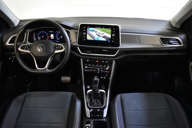 Volkswagen T-Roc 1.5 TSI 150PK DSG STYLE VIRTUAL/CARPLAY/CAMERA