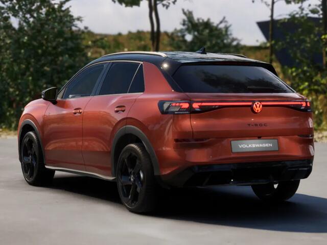 Volkswagen T-Roc R-Line First Edition 1.5 eTSI 150 PK 7 versn. DSG · Assistance Pakket · Black Style Pakket · Multimedia Pakket · Trekhaak