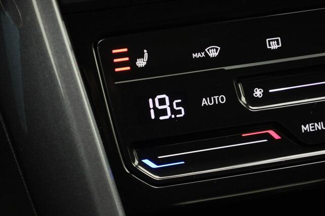 Volkswagen T-Roc 1.5TSI/150PK Style DSG · Navigatie · Apple/Android · Trekhaak · Garantie tot januari 2027