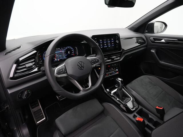 Volkswagen T-Roc 1.5 TSI 150 pk DSG R-Line Edition | Panoramadak | Trekhaak | IQ Light | Achteruitrijcamera | Navigatie | Stoelverwarming