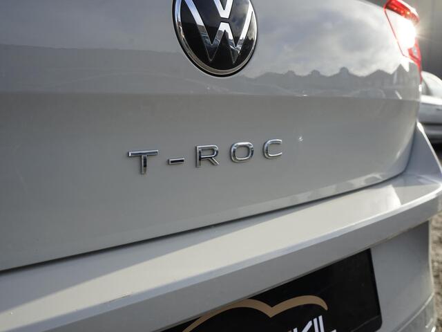 Volkswagen T-Roc 1.0 TSI R-Line Dealeronderh. / Winterpakket / Sportpakket / App connect / Led verlichting / PDC voor en achter / DAB radio