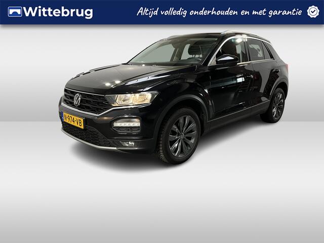 Volkswagen T-Roc 1.5 TSI Style Business / AUTOMAAT/ CAMERA/ PARK. SENSOREN/ ELEK. ACHTERKLEP/ SPIEGELPAKKET/ GETINT GLAS/ APP CONNECT/ ADAPT. CRUISE/ DIGITAL DASHBOARD/ NAVI/ DAB/ 17" LMV