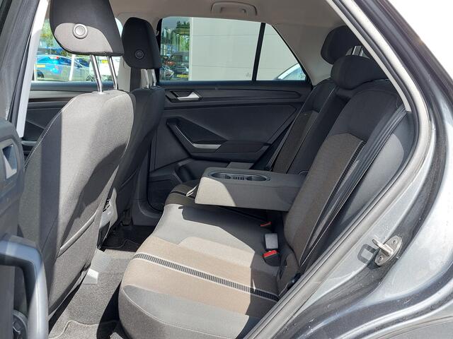 Volkswagen T-Roc 1.0 TSI 116pk Style Executive | Origineel NL | Navi | Clima | Adap.Cruise | Pdc V+A | Rijstrook+Licht+Regensensor | Privacy Glass | Mistlampen | 16''lm