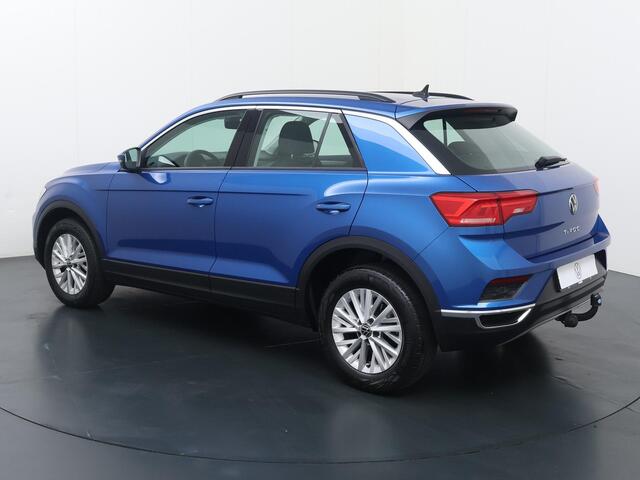 Volkswagen T-Roc 1.0 TSI Style | 110 PK | Trekhaak | Achteruitrijcamera | Adaptive cruise control |