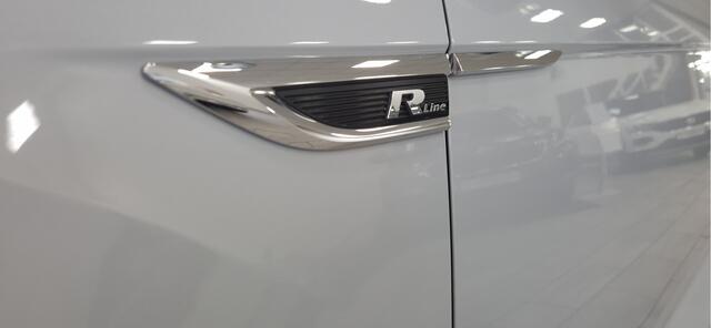 Volkswagen T-Roc 1.5 TSI 150pk R-LINE | PANO | ADAPTIVE-CC |