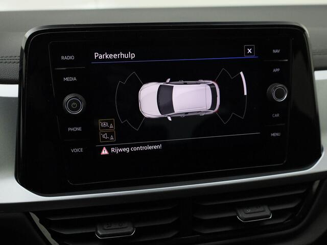 Volkswagen T-Roc 1.0TSI/110PK Life · Apple/Android Car Play · Parkeersensoren · LED · Garantie tot 01-01-2027 of 100.000km
