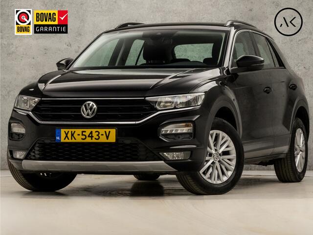 Volkswagen T-Roc 1.5 TSI Sport 150Pk Automaat (APPLE CARPLAY, GROOT NAVI, CLIMATE, SPORTSTOELEN, ADAPTIVE CRUISE, PARKEERSENSOREN, NIEUWE APK, NIEUWSTAAT)