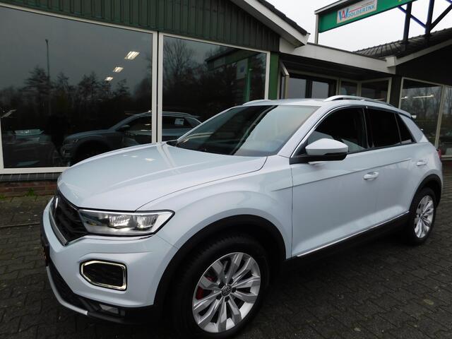 Volkswagen T-Roc 1.5TSI 150PK SPORT!! All-in Prijs! Trekhaak!