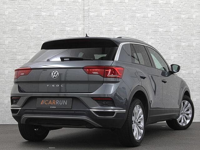 Volkswagen T-Roc 1.5 TSI 150pk DSG | ACC | Origineel NL | BOVAG Garantie | Trekhaak 1500kg | Camera | Lane Assist | Groot Navi | Carplay | Climate Control | Getint Glas | 17'' | Adaptieve Cruise Control | Parkeercamera | Caravantrekker!