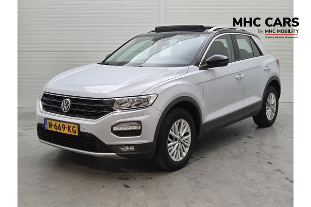 Volkswagen T-Roc 1.5 TSI Style Business | DSG | Camera | Pano | Clima |*