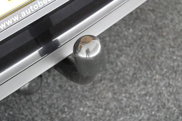 Volkswagen T-Roc 1.5 TSI 150pk DSG R-Line Sport Trekhaak Camera Keyless Led Virtual Cockpit Navigatie