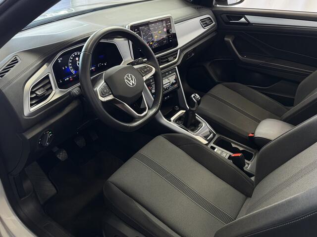 Volkswagen T-Roc Cabrio TSI VIR.COCKPIT CARPLAY NAVI IQ.LED STOEL/STUUR.VERW DAB ADAP.CRUISE 05/2024 "Volkswagen rijden begint bij Topautos.nl - 75 topmodellen direct op voorraad!"