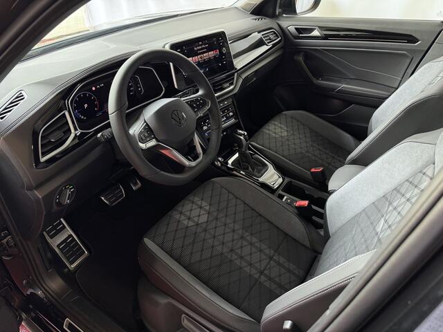 Volkswagen T-Roc ? NIEUWE AUTO ? 1.5 TSI DSG 2025 R-LINE 150PK AFN.TREKHAAK IQ LIGHT ALCANTARA ELEK.KLEP CARPLAY STOEL/STUUR VERW. 19"LMV VIR.COCKPIT 2025 RLINE R LINE "Volkswagen rijden begint bij Topautos.nl - 75 topmodellen direct op voorraad!"