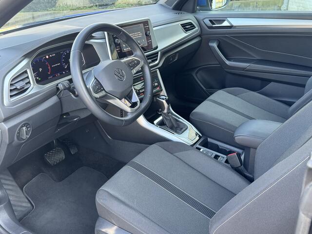Volkswagen T-Roc Cabrio 1.5 TSI, Stuurverwarming, Trekh, ACC, DAB-tuner, windscherm, Face Lift model. . Een proefrit levert het bewijs. Neem contact op en we maken een afspraak!