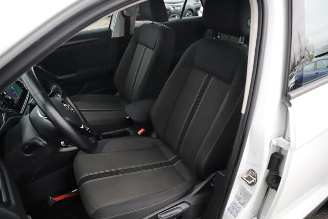 Volkswagen T-Roc 1.5 TSI Style 150PK Automaat Trekhaak Carplay/AndroidNavigatie Achteruitrijcamera Airco Adaptive Cruise Control Lane Assist