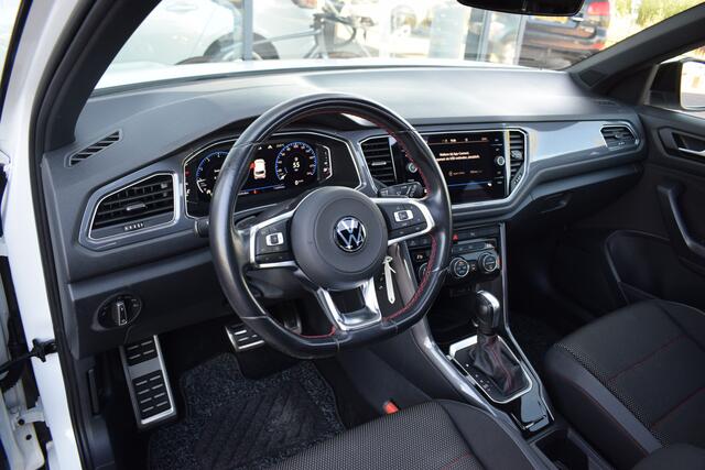 Volkswagen T-Roc 1.5 TSI Sport Business R | Pano | Half Leer | Virtual | Apple CarPlay