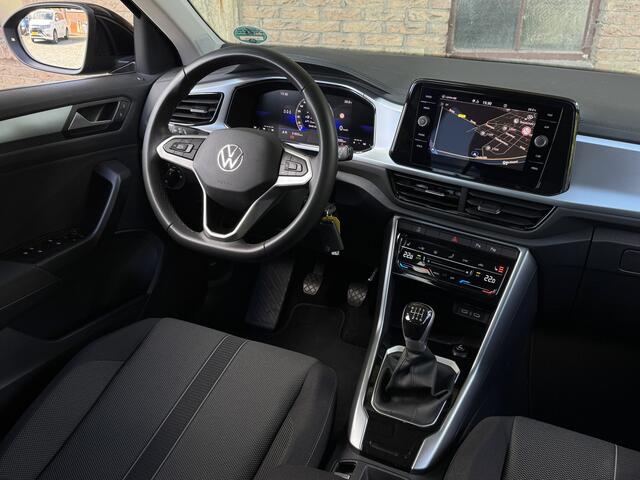 Volkswagen T-Roc TSI 115PK LIFE NAVI/PDC/CARPLAY