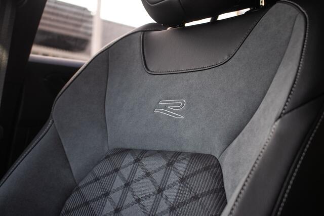 Volkswagen T-Roc 1.5 TSI R-Line Edition | Adapt cruise | Panorama dak | 18" Lmv |