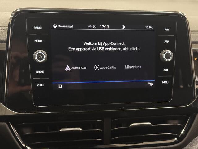 Volkswagen T-Roc 1.5 TSI SPORT Business CARPLAY