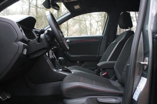 Volkswagen T-Roc 1.5 TSI Sport | Carplay | ACC | Camera