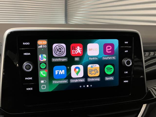 Volkswagen T-Roc 1.5 TSI R-LINE/IQ DRIVE/IQ LIGHT/EL A KLEP/KEY-LESS/ENZ