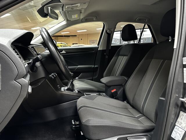 Volkswagen T-Roc 1.5 TSI Style Business/ Trekhaak!/ DAB+/ Apple+Android/ Elek.Klep/ LED Dagrijverl./ Clima/ Navi/ Cruise/ Bluetooth/ Multi.LEDER.Stuur/ Elek.Pakket/ Isofix/ PDC V+A.