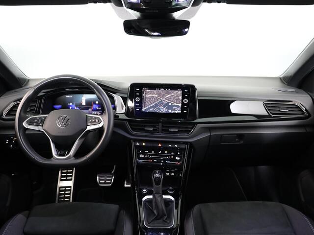 Volkswagen T-Roc 1.5 TSI R-Line 150PK Automaat (DSG) | Black Style | Massagestoel | Elektrische achterklep | Keyless entry |