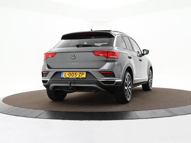 Volkswagen T-Roc 1.5 TSI 150pk DSG Sport Business R · Panoramadak · Camera · Afneembare Trekhaak · Stoelverwarming · Elek. Achterklep · Apple/Android Car Play ·