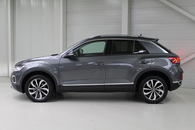 Volkswagen T-Roc 1.5 TSI DSG Style Panoramadak | Navigatie | DAB+ Radio | 17"Lichtmetalen velgen | Camera