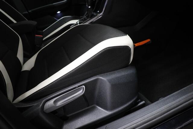 Volkswagen T-Roc 2.0 TSI 4Motion Sport | WINTER / EXECUTIVE- PACK | BEATS DAB | STOELVERWARMING