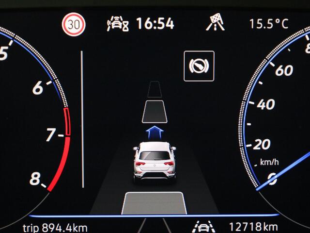 Volkswagen T-Roc 1.5TSI/150PK R-Line DSG · Apple/Android · Camera + Parkeersensoren · Stoelverwarming · Garantie t/m 27-03-2027