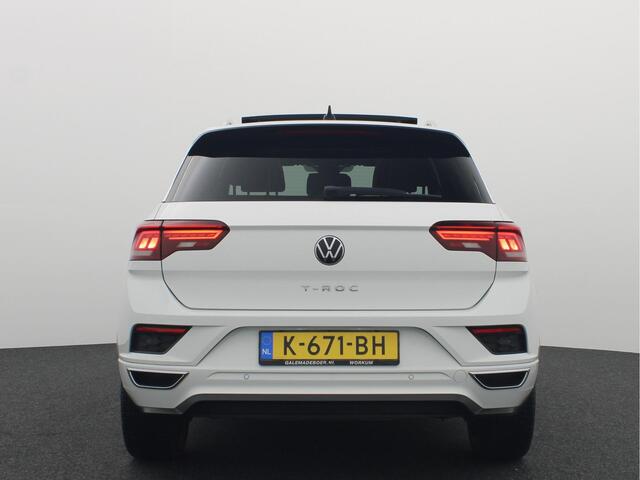 Volkswagen T-Roc 1.5 TSI Sport Business R-LINE AUTOMAAT / PANORAMADAK / SFEER / KEYLESS / STOELVERW / FULL LED / CAMERA / CARPLAY / NL-AUTO