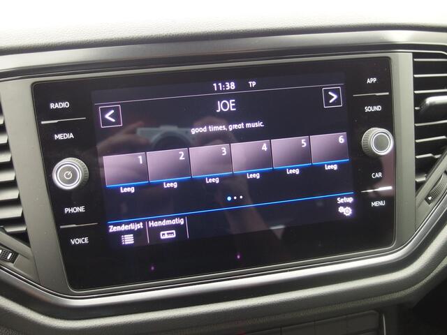 Volkswagen T-Roc 1.0 TSI 1STE EIG / TREKHAAK / AIRCO / CARPLAY / ELEK RAMEN / NL-AUTO