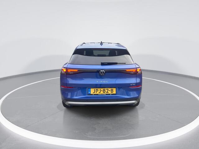 Volkswagen T-Roc 1.5 eTsi Life First Edition 7 versn. DSG · Comfort pakket · Achteruitrijcamera · Draadloze telefoonlader
