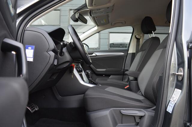 Volkswagen T-Roc 1.5 TSI | ACC | CAMERA | CARPLAY |