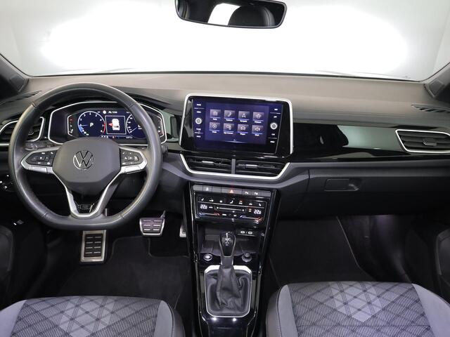 Volkswagen T-Roc 1.5 TSI R-Line 150 pk Automaat (DSG) | Verlengde garantie | Navigatie | Parkeersensoren (Park assist) | Achteruitrijcamera | Stoelverwarming | R-Line |