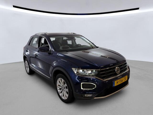 Volkswagen T-Roc 1.5 TSI Sport / AUTOMAAT/ TREKHAAK/ LED/ DIGITAL DASHBOARD/ ADAPT. CRUISE/ NAVI/ CLIMA