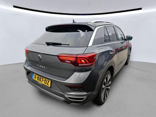 Volkswagen T-Roc 1.5 TSI R-Line / AUTOMAAT/ PANO/ BEATS AUDIO/ PARK. SENSOREN/ DIGITAL DASHBOARD/ LED/ STOELVERWARM./ ELEK. ACHTERKLEP/ ADAPT. CRUISE/ GETINT GLAS/ NAVI/ CLIMA/ 19" LMV