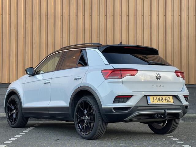 Volkswagen T-Roc 1.5 TSI Sport | Bluetooth | Trekhaak | Aircondtitioning | Achteruitrijdcamera | Navigatie | Parkeersensoren |