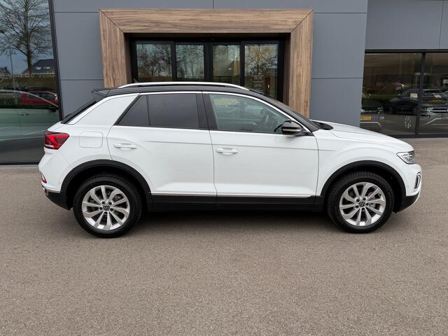 Volkswagen T-Roc 1.5 TSI 150pk DSG Style | Trekhaak | Navi | IQ light | Adapt. Cruise | Rijklaar incl. garantie