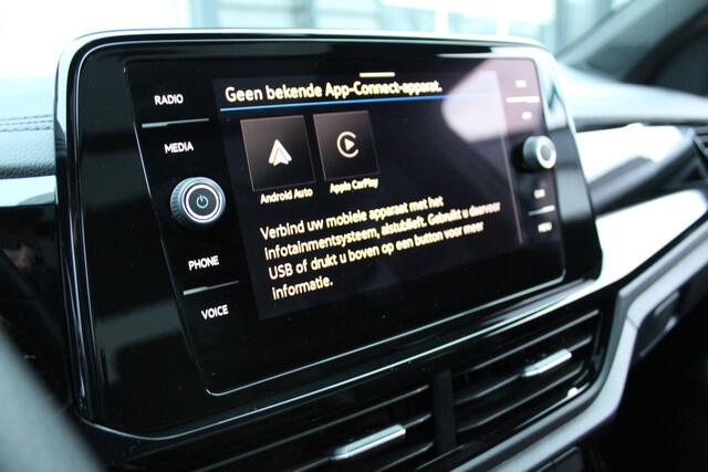 Volkswagen T-Roc 1.5 TSI R-Line Black Edition | Panoramadak | Fabrieksgarantie