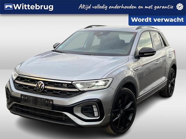 Volkswagen T-Roc 1.5 TSI 150pk R-Line Black Style DSG Automaat Panoramadak / IQ LED / Navigatie / Digital Cockpit / App-connect / Achterklep elektr.